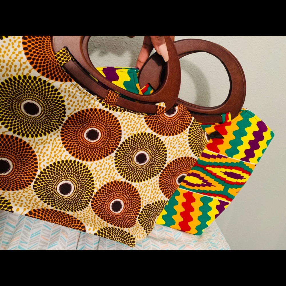 Purses - Picture 2 of 2